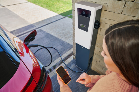 https://gifhorn.autohaus-kuehl.de/_Resources/Persistent/4/e/3/a/4e3affa2ababa9725f77f5a393e15ca549054e7a/16_BiDi_over_VW_RR_BCN_306228__4k__klein-480x320.jpg