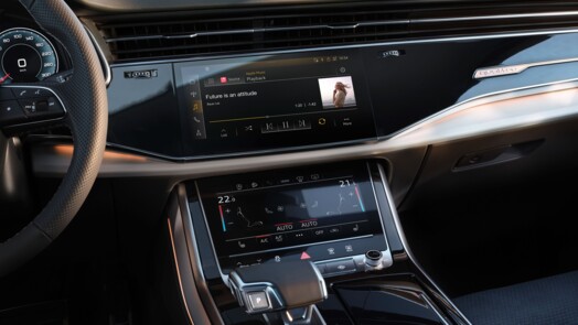 Audi Q8 SUV S line business TDI quattro 210 KW